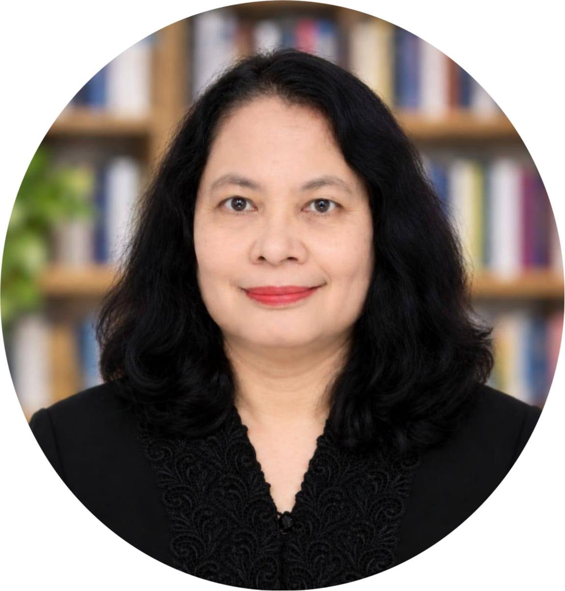 Jr. Ps. Dr. Josephine Evelyn LMT, S.E., M.A