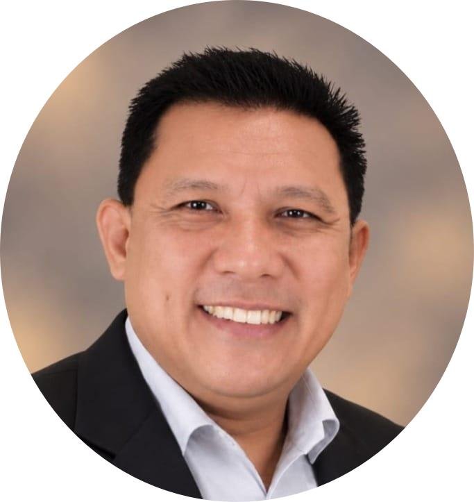 Ps. Dr. Robert Adenand